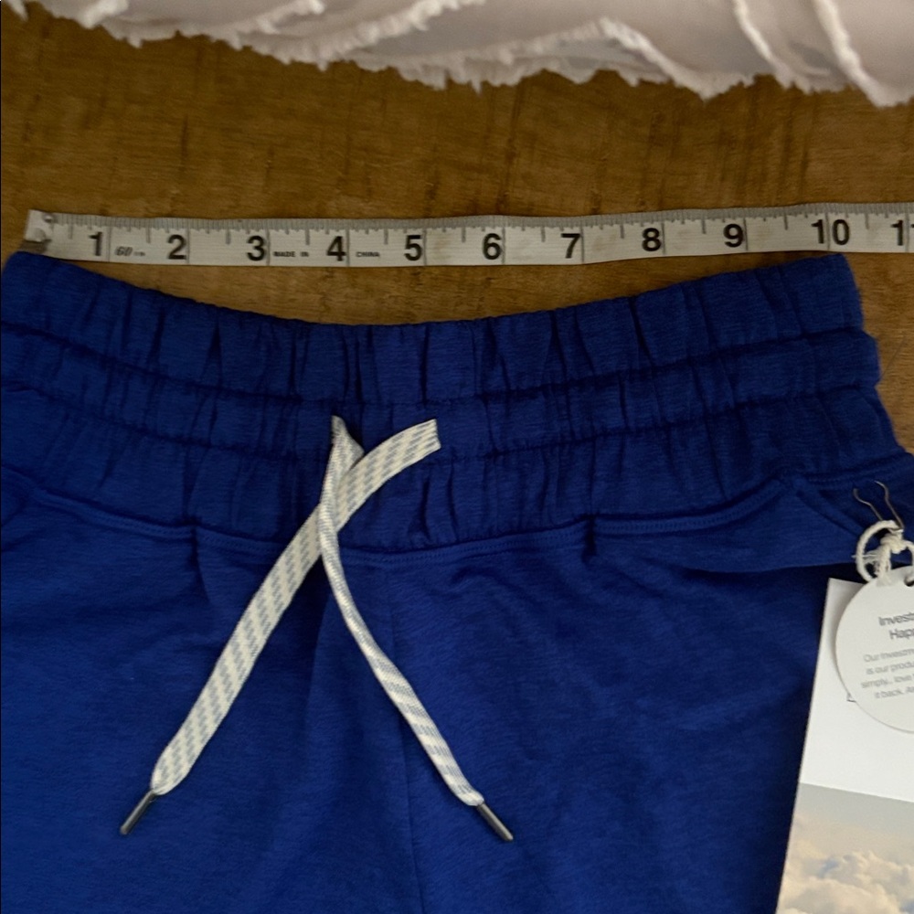 Vuori Halo Performance Shorts 2.0 in Copenhagen Heather - Picture 8 of 9